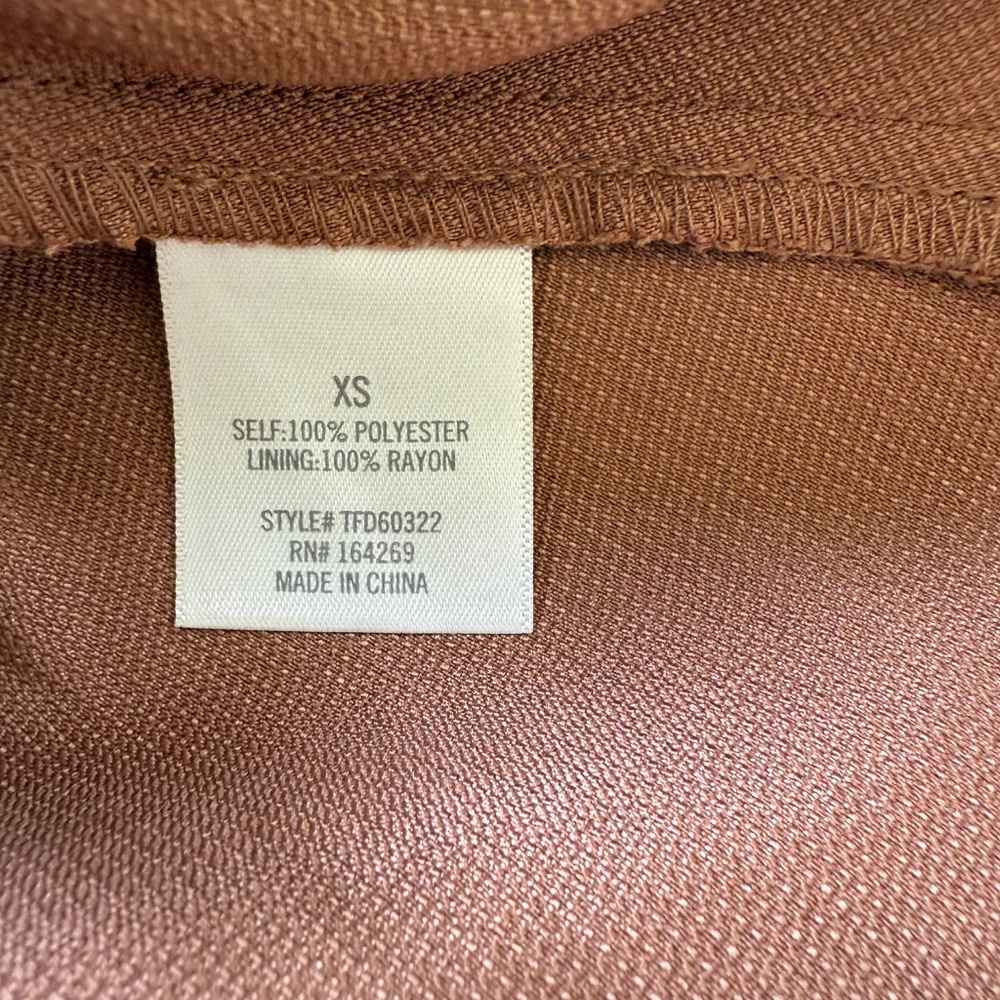 Francesca's Women's Short Sleeve Tie Back Top - Picture 4 of 5